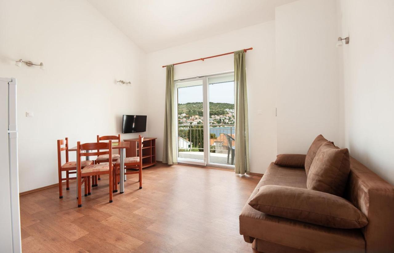 Apartments Lumaduma Trogir Buitenkant foto